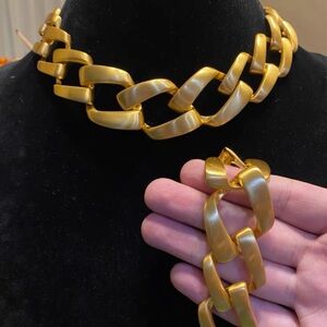 Avon vintage Chain Necklace